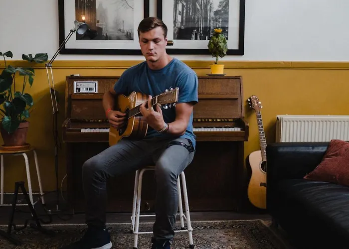 Shelter Jordan Christian